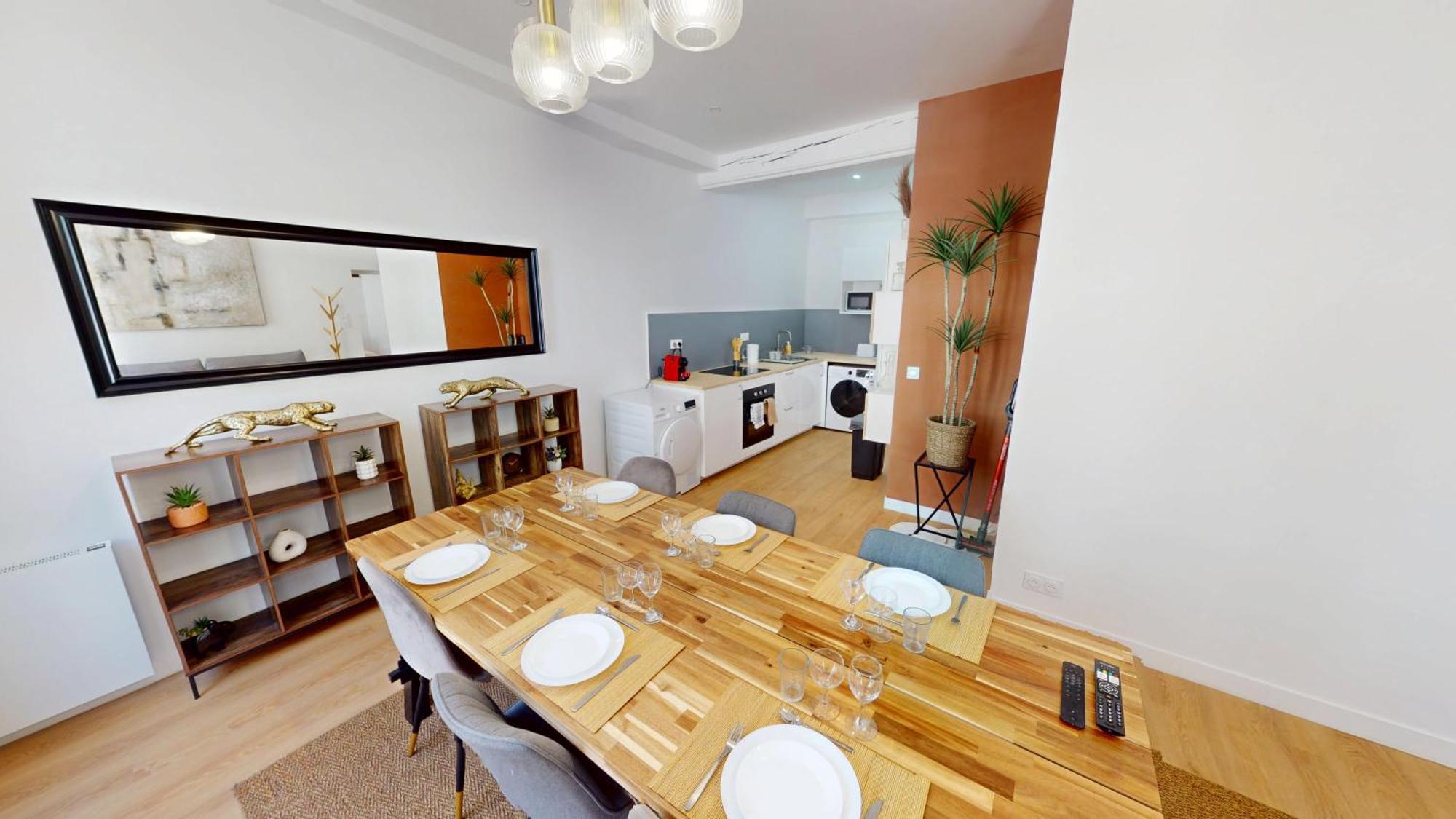 Terracotta - 2 Bedrooms - Sleeps 6