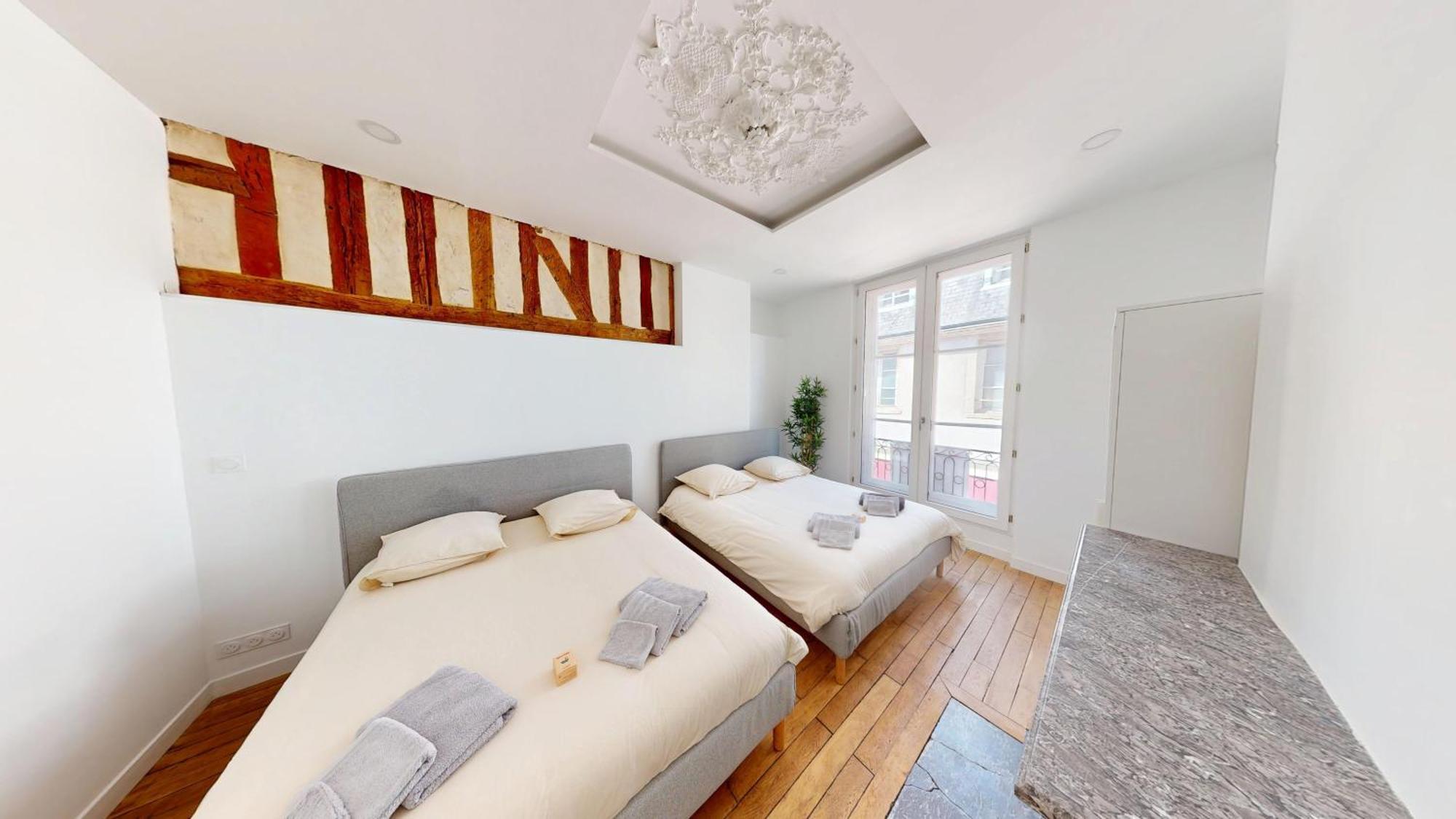 Terracotta - 2 Bedrooms - Sleeps 6 Appartement Orléans